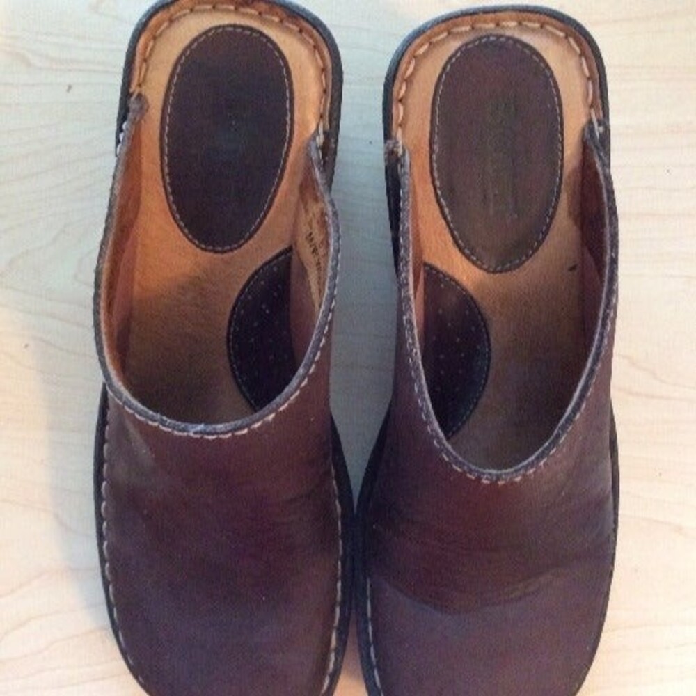 Born Clogs Brown Leather Great Deal NB